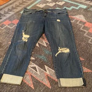 Kut from the kloth straight leg distressed jean